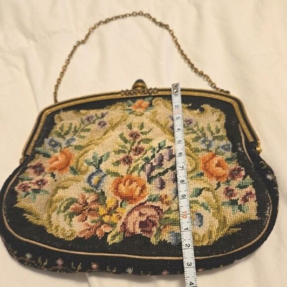 1930's Floral Tapestry Clutch with Chain Strap - Picture 4 of 6